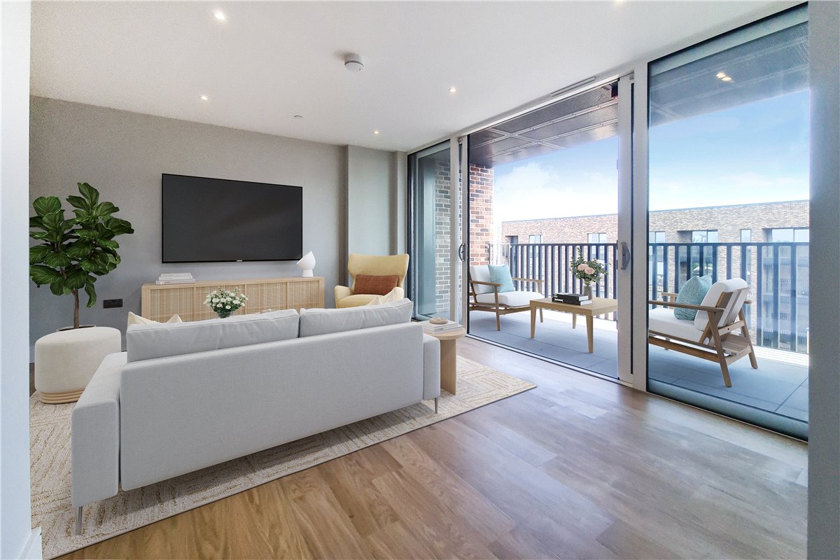 3 bedroom Flat, Greyhound Parade, Wimbledon Grounds, London, SW17 - , Image 3