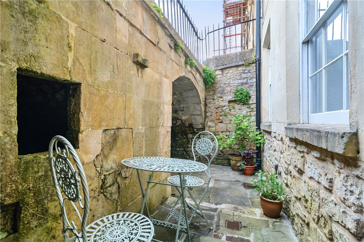1 bedroom Flat, Oxford Row, Bath, BA1 - Sold, Image 4