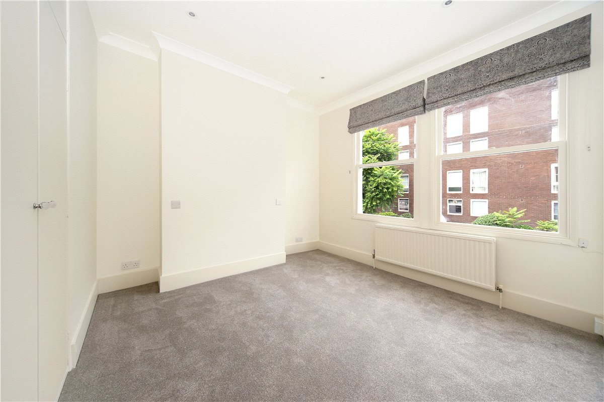 3 bedroom House, Holyport Road, London, SW6 - Available, Image 5