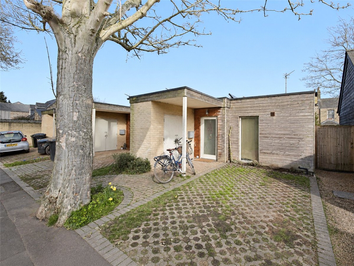 1 bedroom House, North Street, Cambridge, CB4 - Sold STC