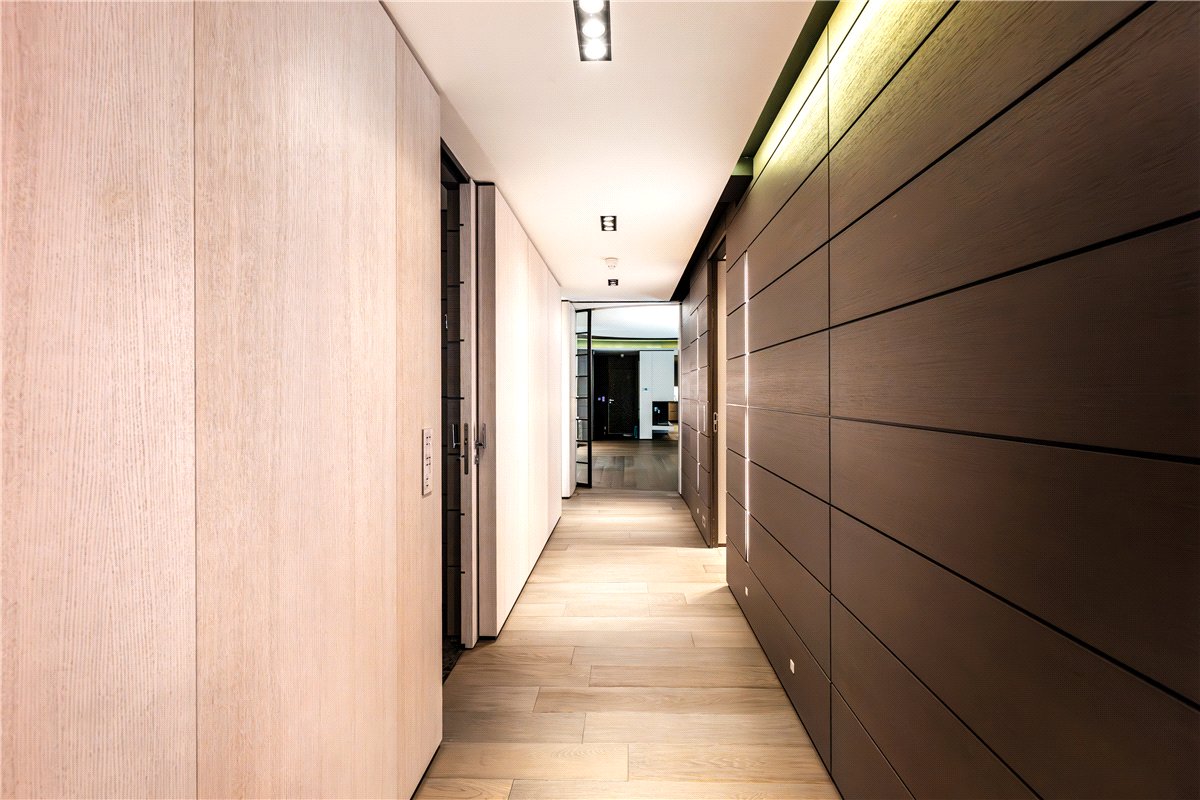 4 bedroom Flat, North Row, Mayfair, W1K - Available, Image 21