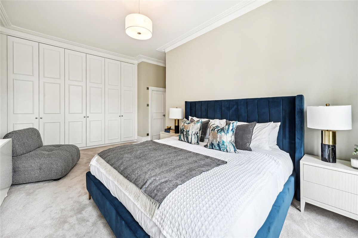 4 bedroom Flat, Gloucester Road, South Kensington, SW7 - Available, Image 6