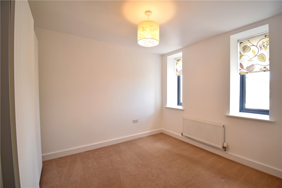3 bedroom House, Swallow Gardens, Chesterton, CB4 - , Image 9