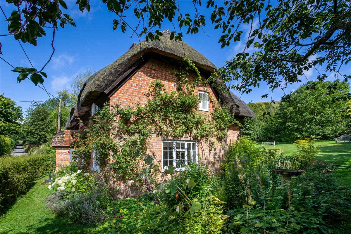 3 bedroom Cottage, Combe, Hungerford, RG17 - Let Agreed, Image 11