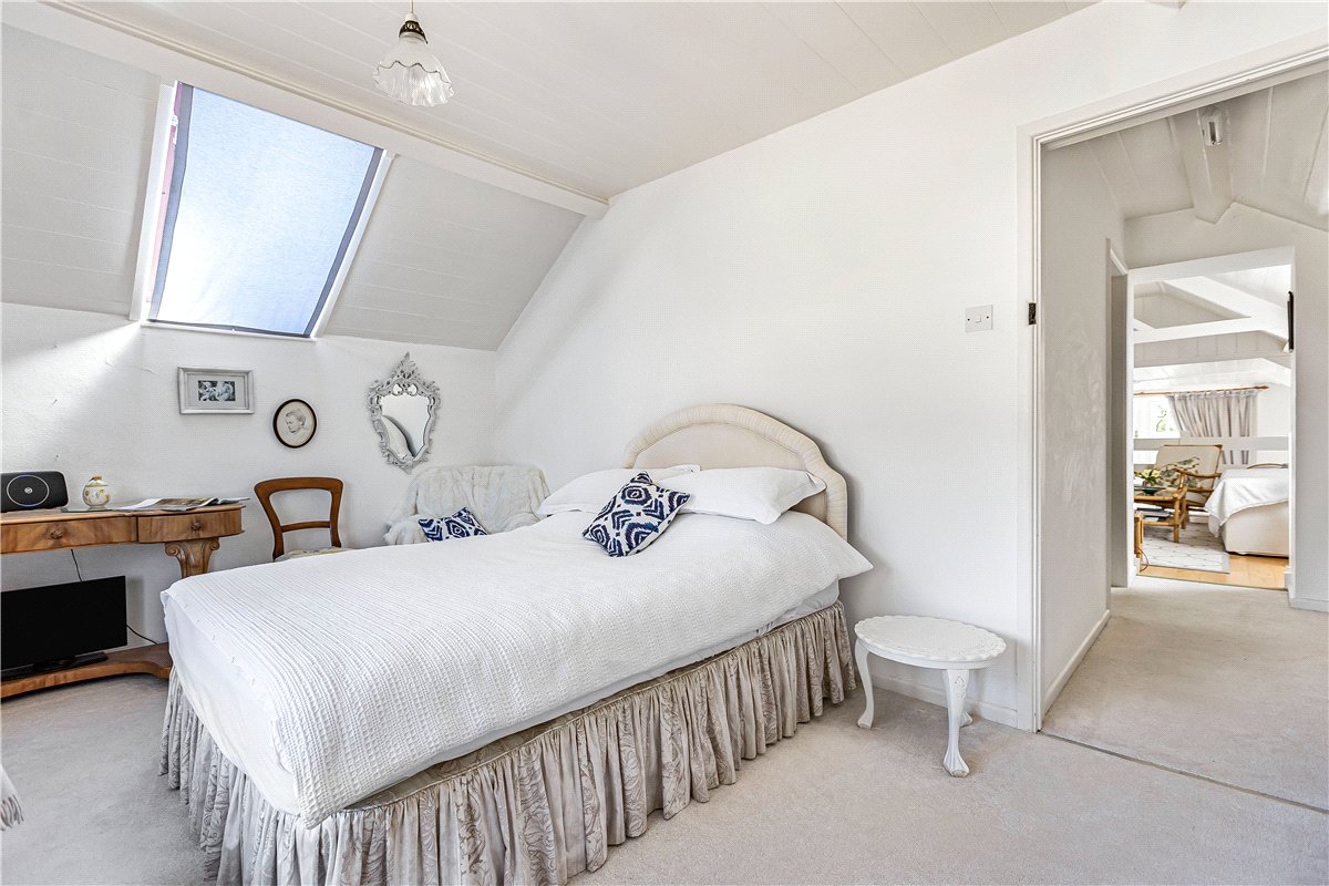 6 bedroom House, Church Road, Hinton Waldrist, SN7 - Available, Image 23