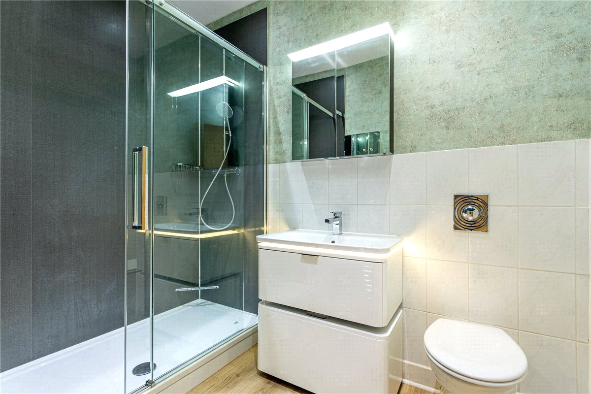 3 bedroom House, Arundel Wing, Tortington Manor, BN18 - Available, Image 9