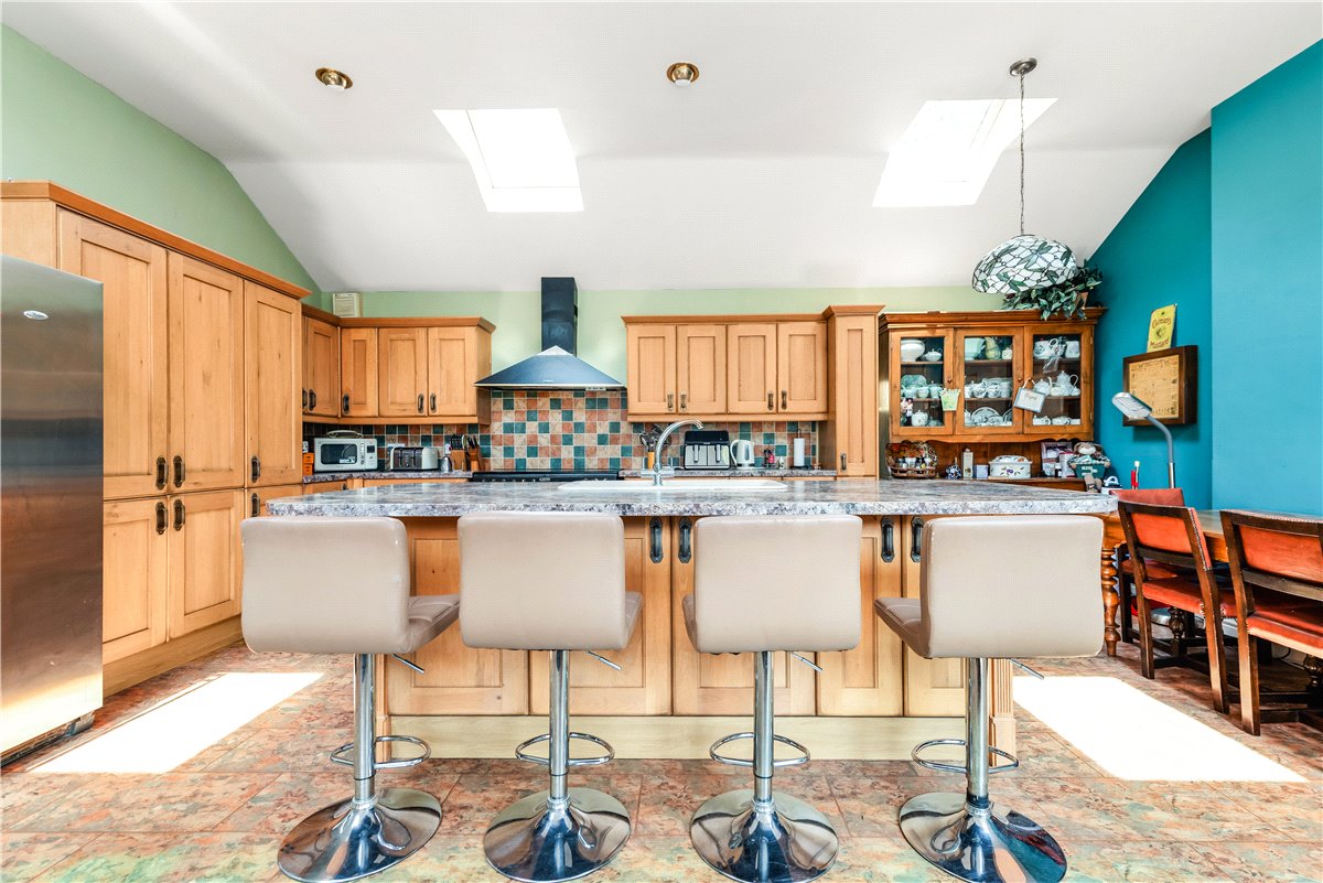 5 bedroom House, School Road, Hemingbrough, YO8 - Available, Image 4