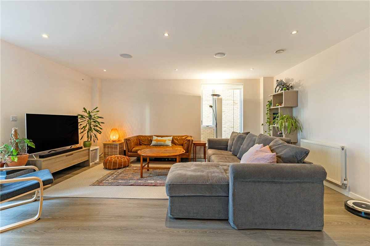 2 bedroom Flat, Hills Road, Cambridge, CB2 - Available, Image 1