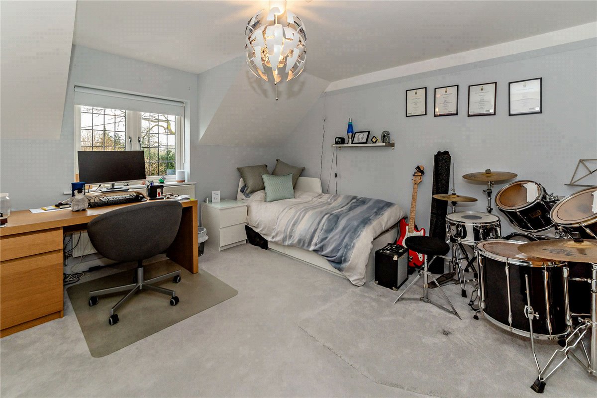 5 bedroom House, Enborne Street, Enborne, RG20 - Available, Image 21
