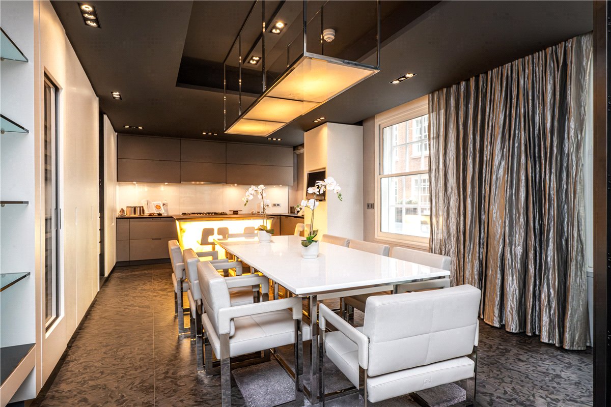 4 bedroom Flat, North Row, Mayfair, W1K - Available, Image 7