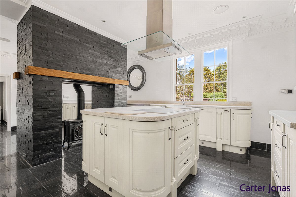 6 bedroom House, Thicket Road, Houghton, PE28 - Available, Image 5