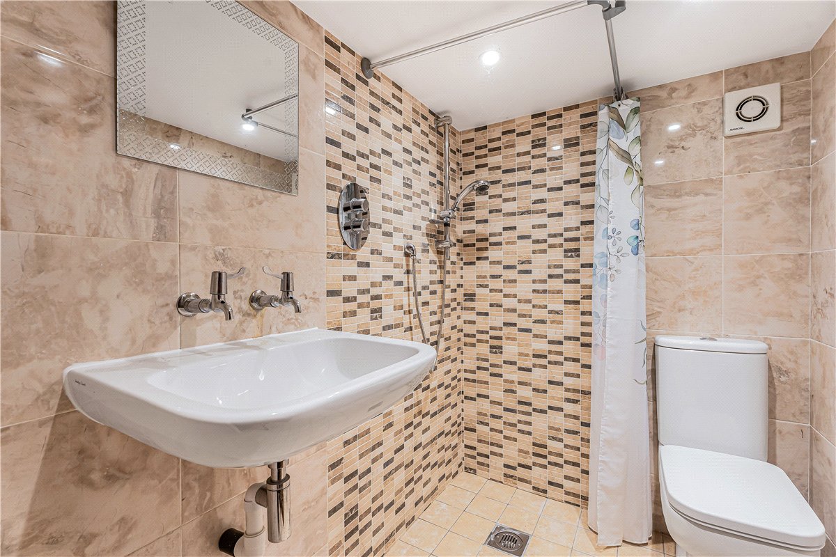 4 bedroom House, Frith Hill, South Heath, HP16 - Let Agreed, Image 38