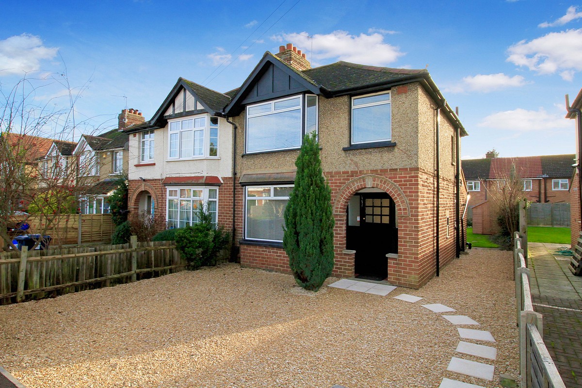 3 bedroom House, Swinbourne Road, Littlemore, OX4 - Available