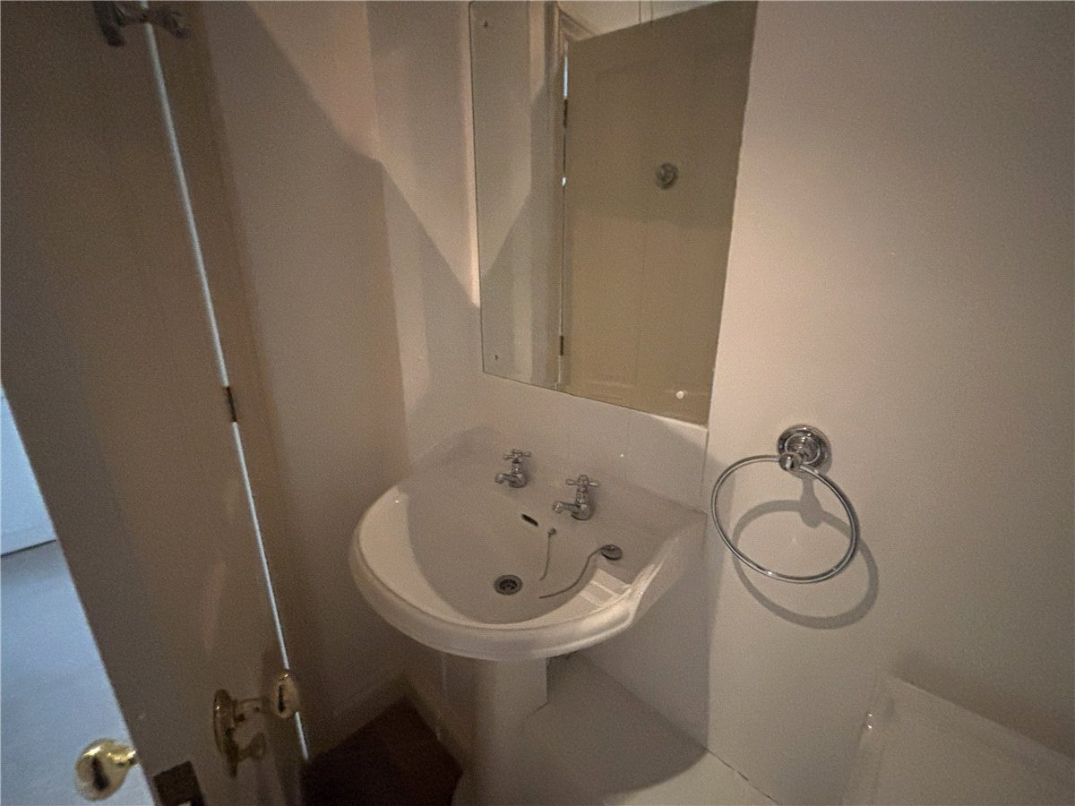 2 bedroom House, Hopgoods Green, Bucklebury, RG7 - Available, Image 1