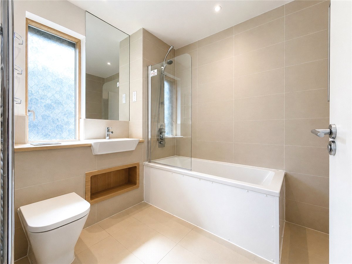 3 bedroom House, Royal Way, Trumpington, CB2 - Sold STC, Image 14