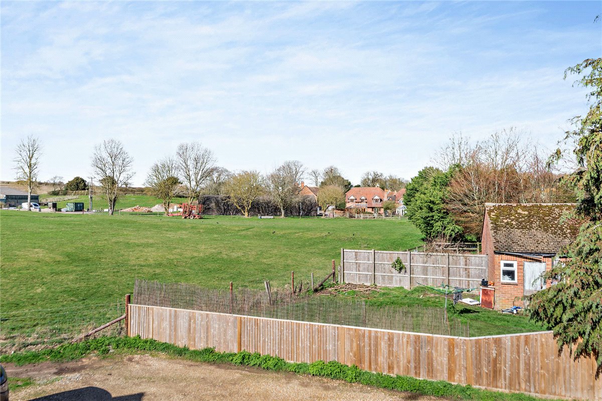 3 bedroom House, Churchway, West Ilsley, RG20 - Available, Image 12