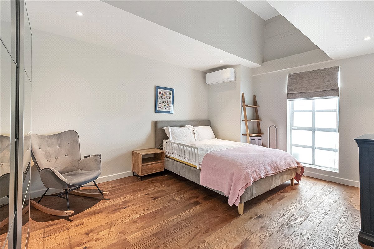 5 bedroom House, Wiseton Road, London, SW17 - Available, Image 17