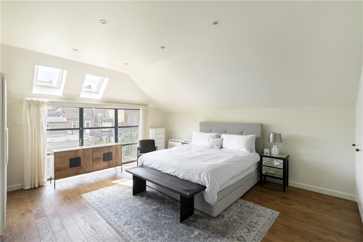 5 bedroom House, Wiseton Road, London, SW17 - Available, Image 17