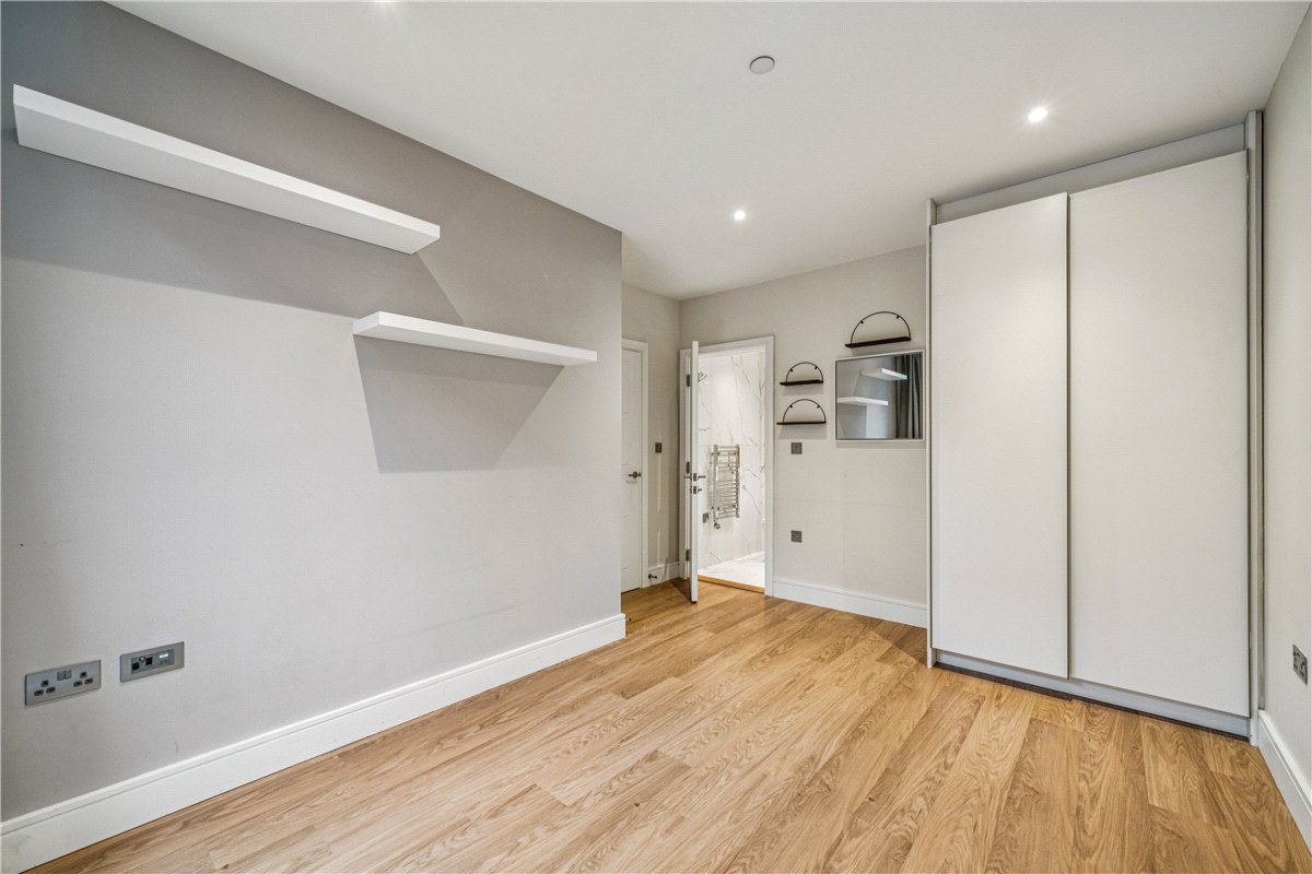 2 bedroom Flat, Wimbledon Grounds, London, SW17 - Available, Image 3
