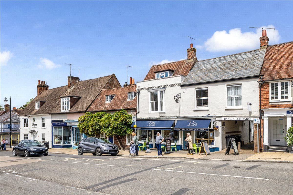 2 bedroom House, The Dean, Alresford, SO24 - Available, Image 3