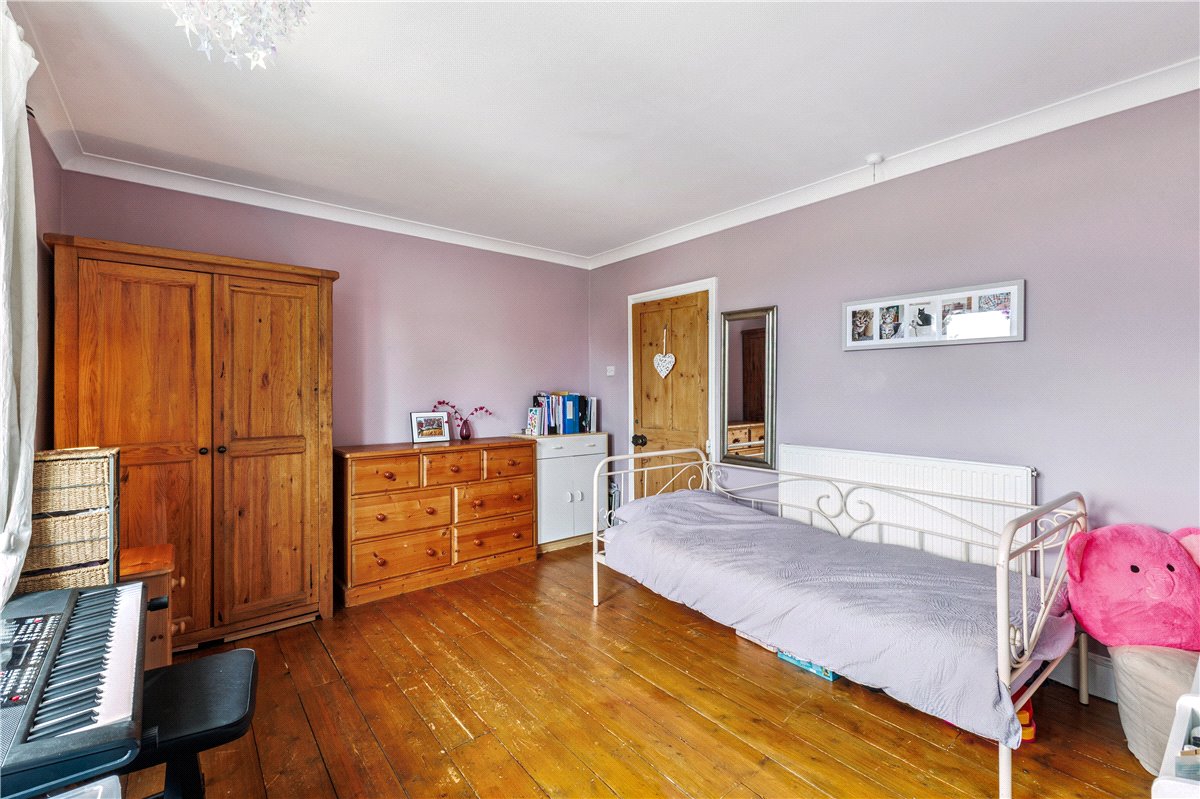 3 bedroom House, Butts Road, Chiseldon, SN4 - Sold, Image 8