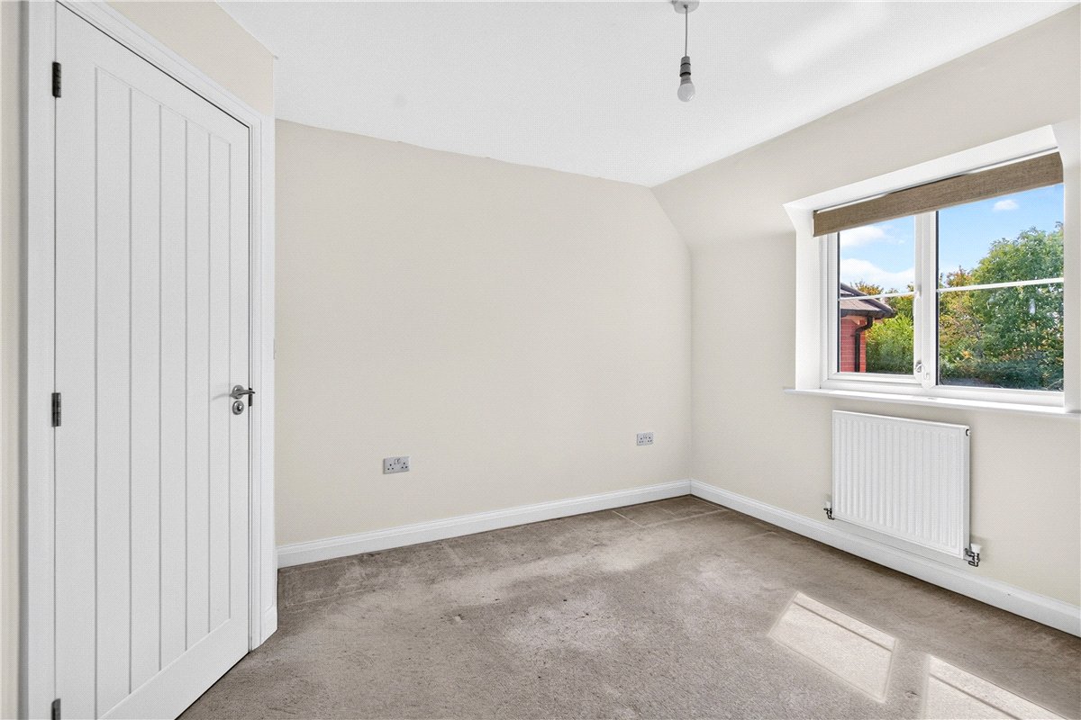 3 bedroom House, Windsor Way, Measham, DE12 - Available, Image 6