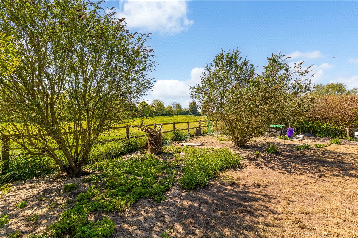5 bedroom House, High Street, Manton, SN8 - Available, Image 24
