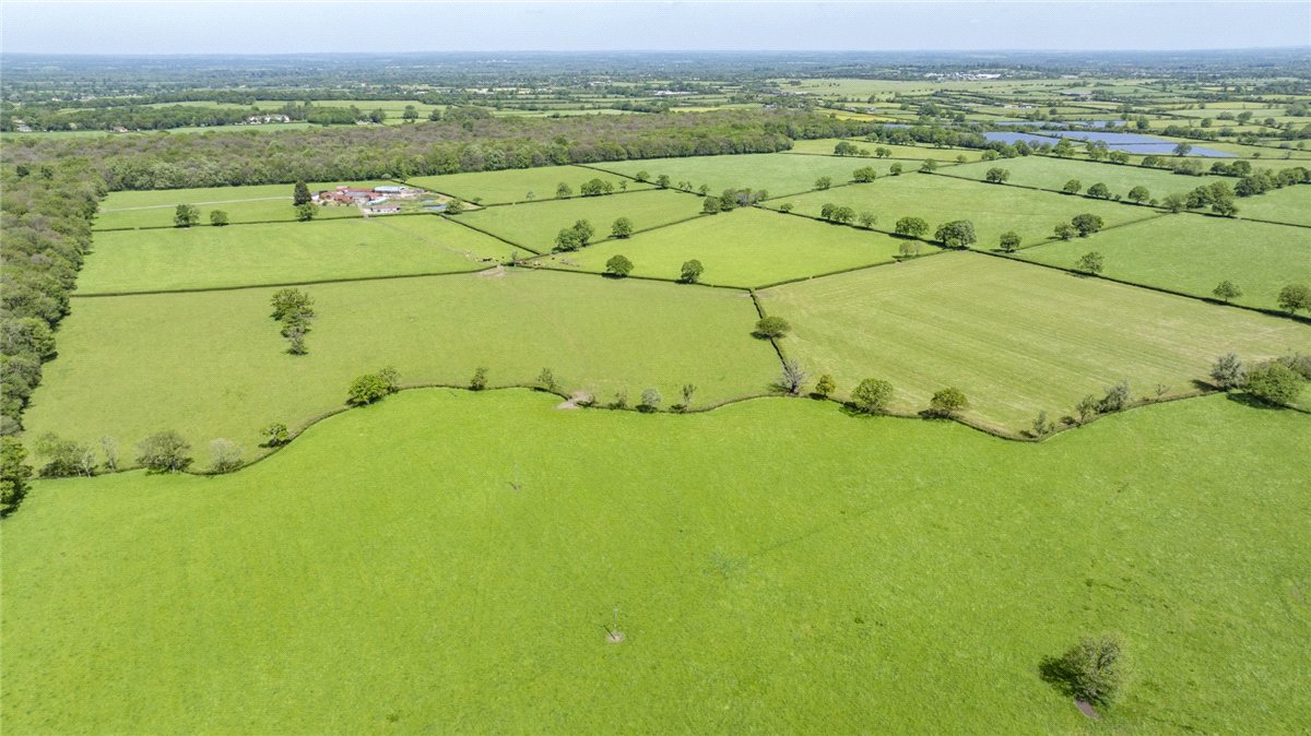 208.5  Farm, Braydon, Swindon, SN5 - Available, Image 11