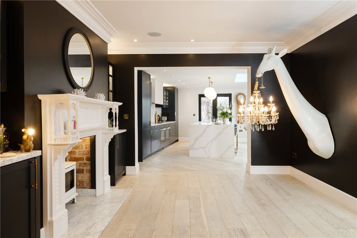 5 Bedroom Single Family Home/House's Image 21