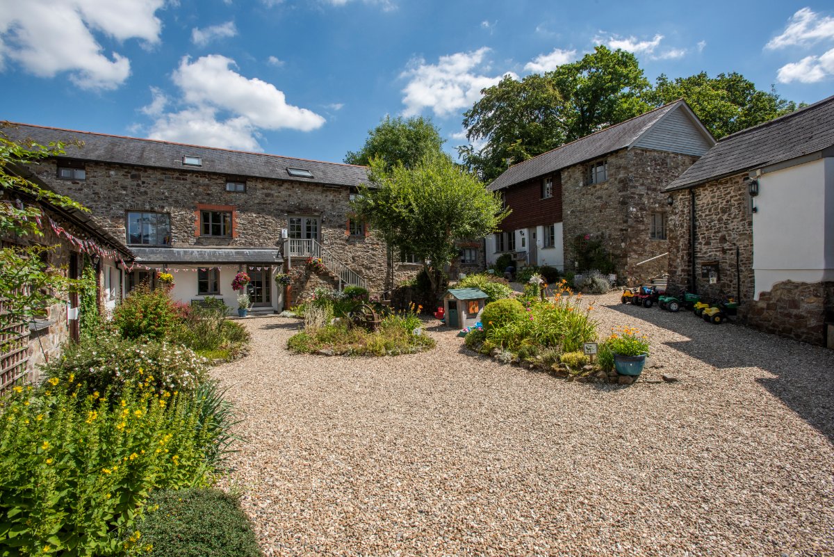 5 bedroom House, Holiday Cottage Complex, South Molton, EX36 - Available, Image 2