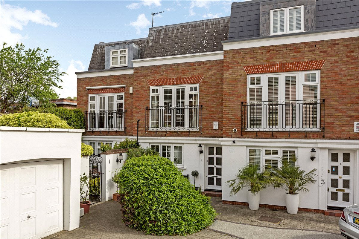 3 bedroom House, Swan Place, Barnes High Street, SW13 - , Image 1