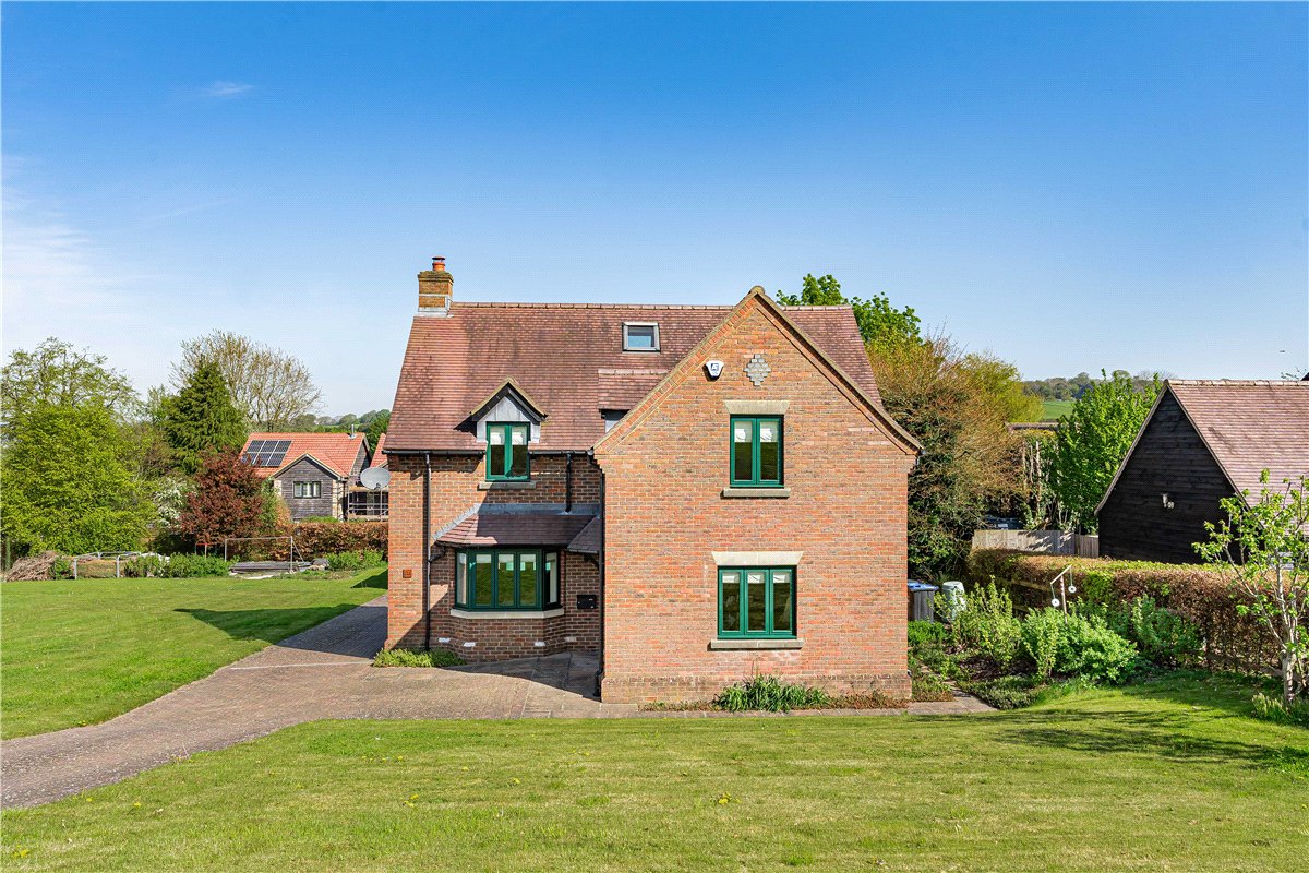 4 bedroom House, Main Road, Cherhill, SN11 - Available, Image 14