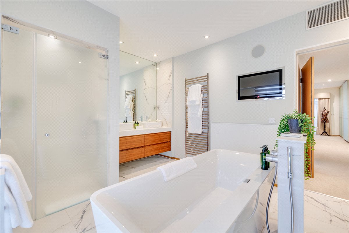 4 bedroom House, Cheval Place, Knightsbridge, SW7 - Available, Image 8