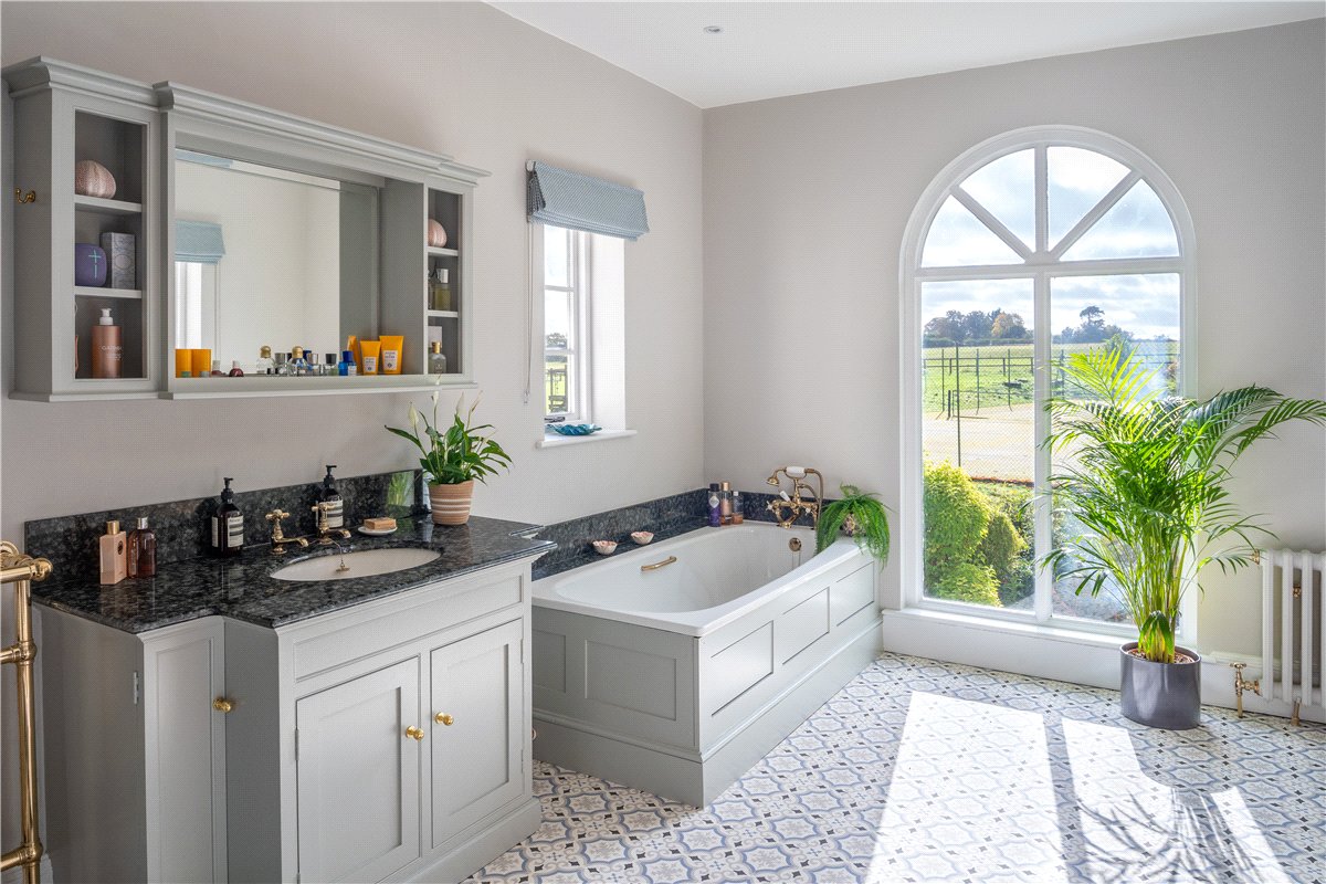 5 bedroom House, Brightwalton, Newbury, RG20 - Available, Image 9