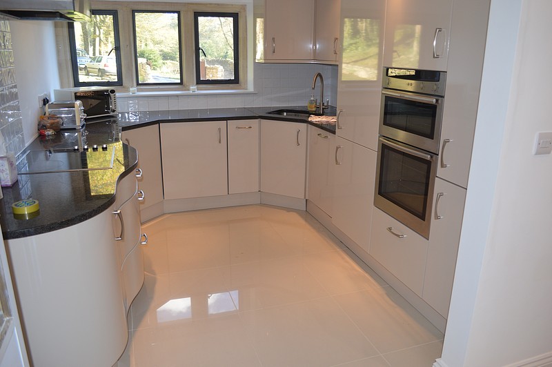 3 bedroom Flat, Brockham End Mews, Lansdown, BA1 - Available, Image 1