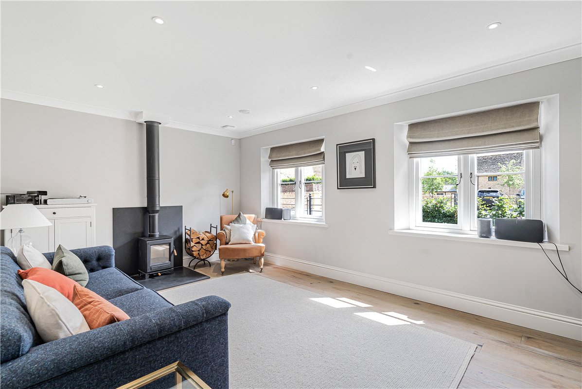 6 bedroom House, Lower End, Alvescot, OX18 - Available, Image 9
