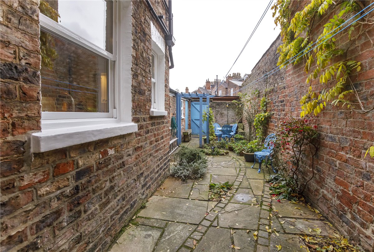 3 bedroom House, Upper Price Street, York, YO23 - , Image 3