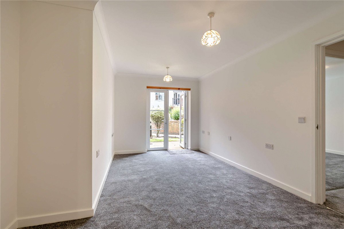 1 bedroom Flat, Bluecoats, Thatcham, RG18 - Available, Image 4