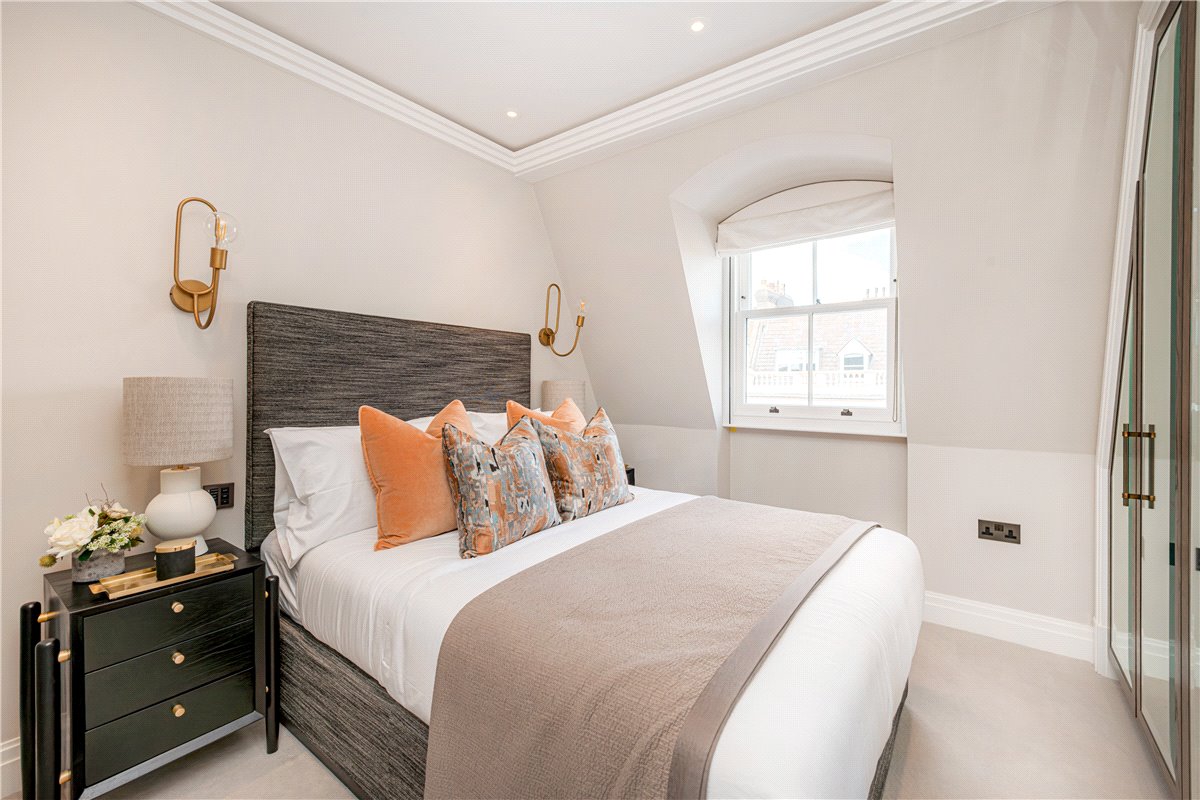 3 bedroom Flat, Prince of Wales Terrace, London, W8 - Available, Image 18