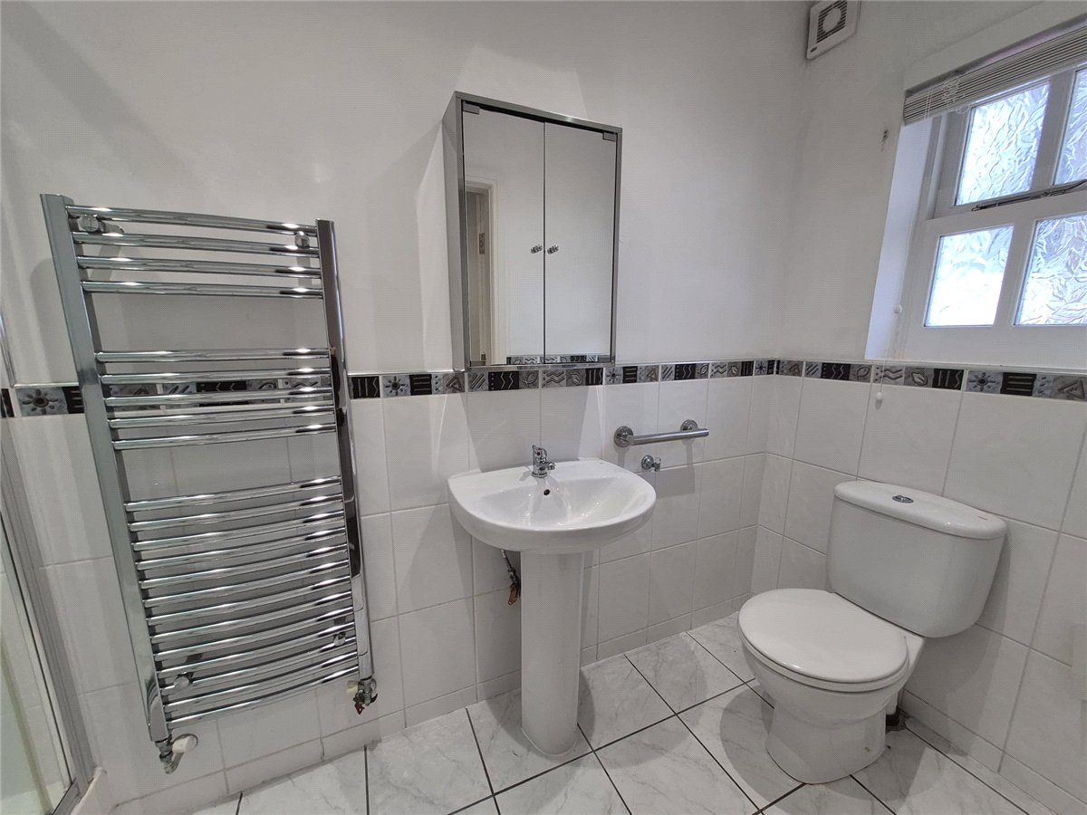 1 bedroom Flat, Square Street, Ramsbottom, BL0 - Available, Image 8