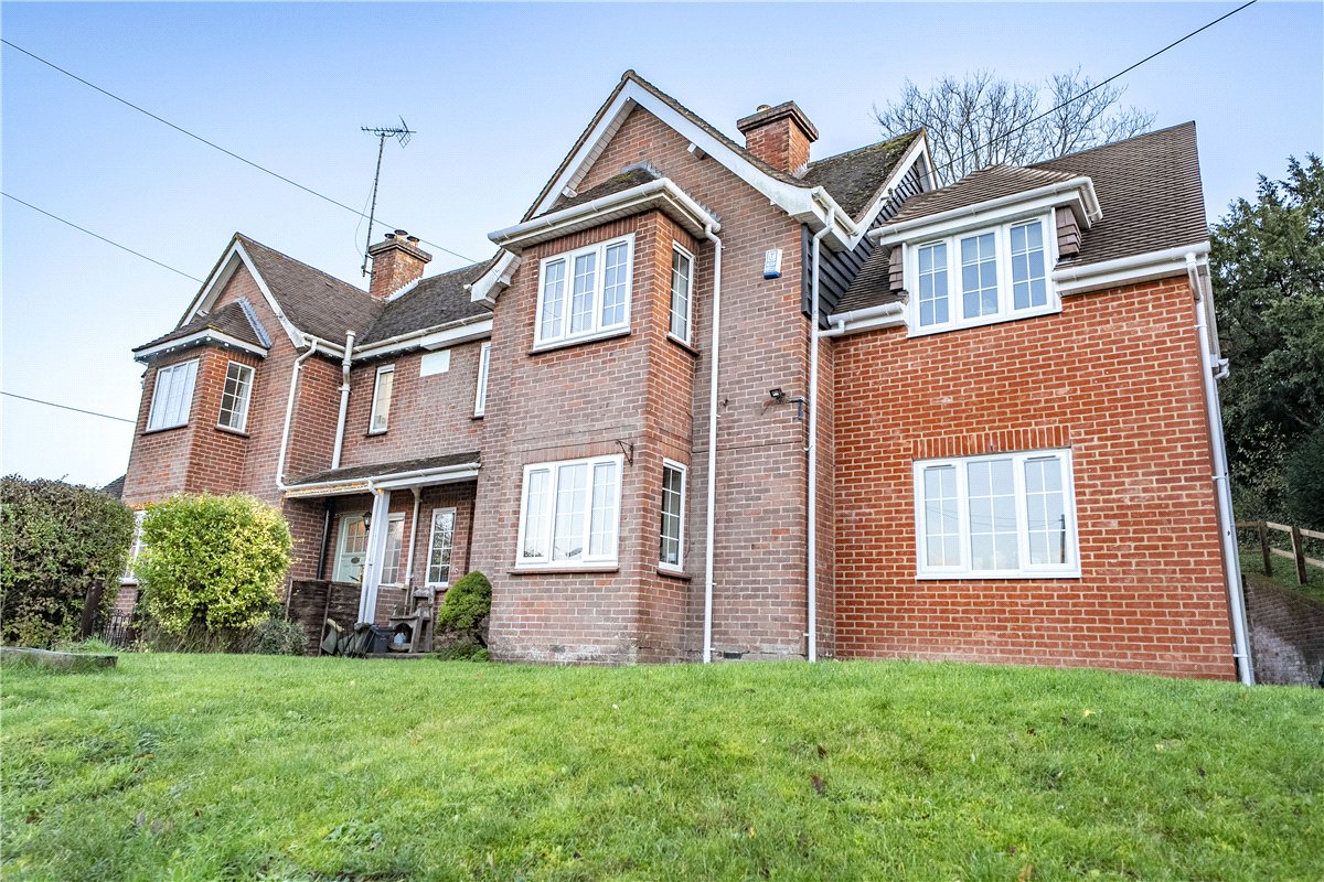 4 bedroom House, Old London Road, Stockbridge, SO20 - Available