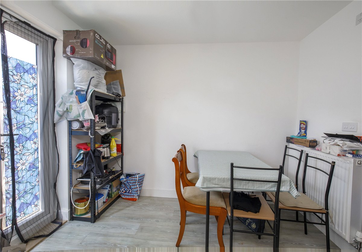 3 bedroom House, Howden Avenue, Waverley, S60 - , Image 2