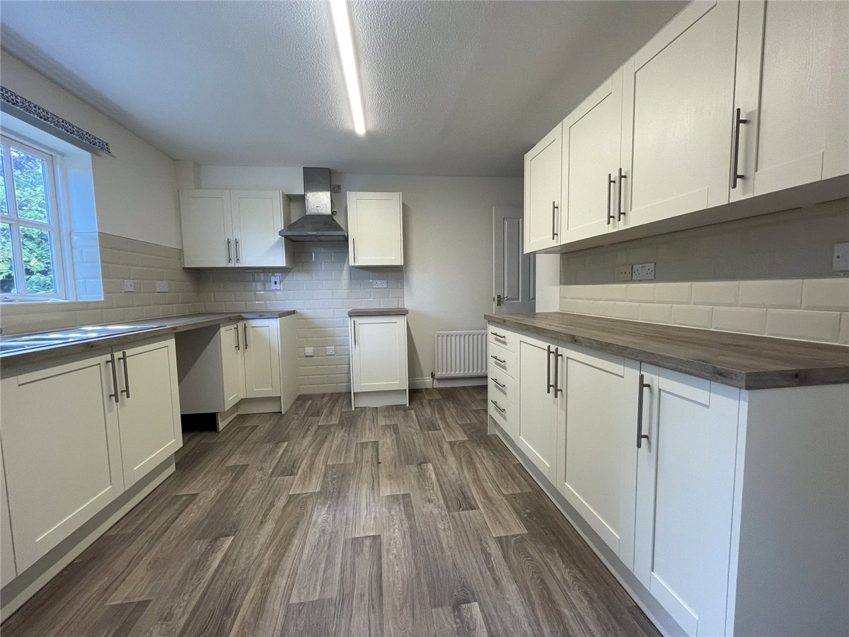 4 bedroom House, Thatcham, Berkshire, RG18 - Let Agreed, Image 12