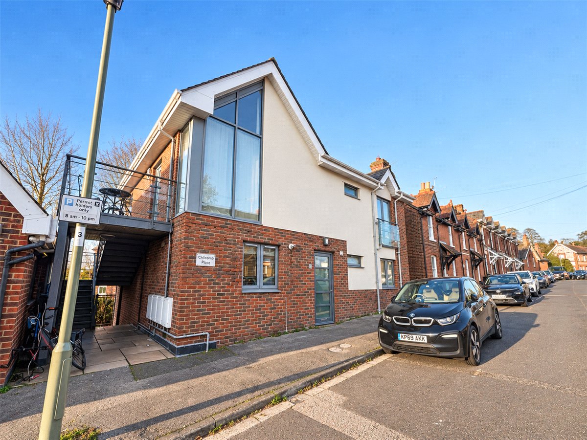 2 bedroom Flat, Highcliffe Road, Winchester, SO23 - Available