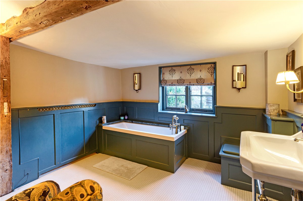4 bedroom House, Silverless Street, Marlborough, SN8 - Available, Image 11