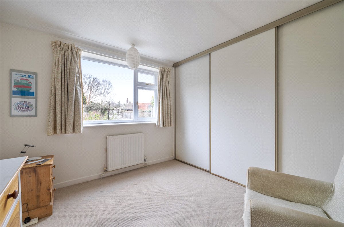 3 bedroom Bungalow, Vicarage Close, Marlborough, SN8 - Available, Image 12