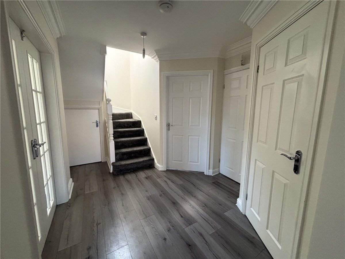 3 bedroom Bungalow, Nascot Close, Bramley, S66 - Available, Image 7