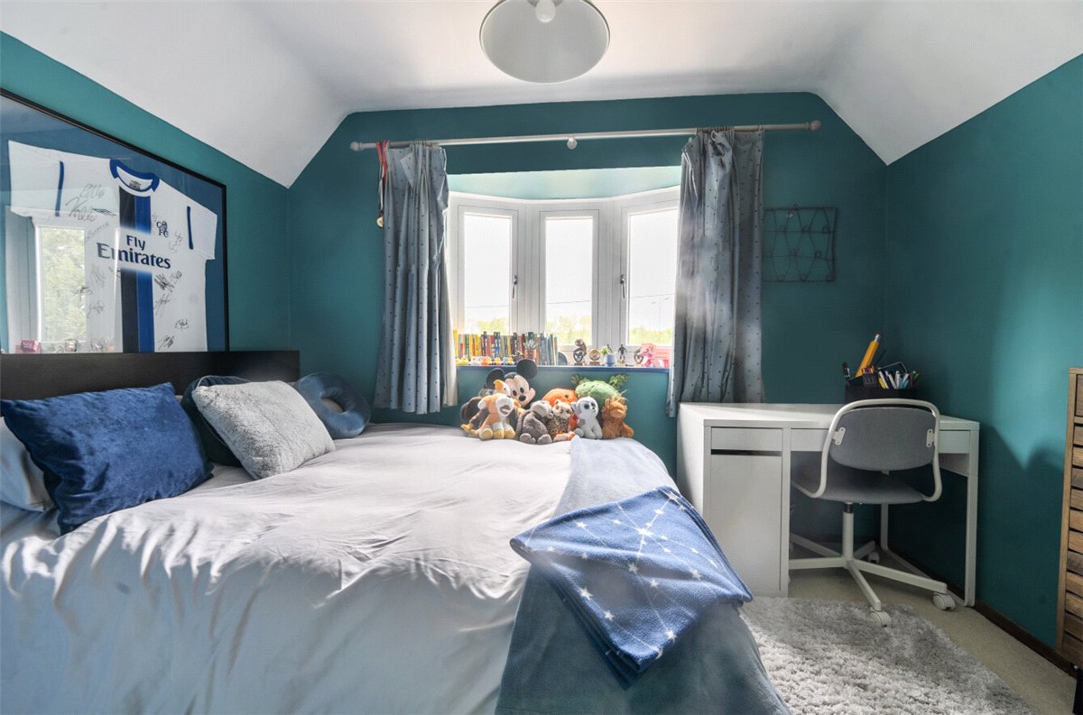 4 bedroom House, Elcot Lane, Marlborough, SN8 - Available, Image 15