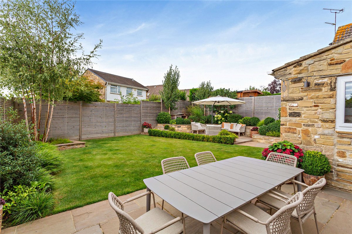 4 bedroom House, Chatsworth Drive, Wetherby, LS22 - Sold, Image 2