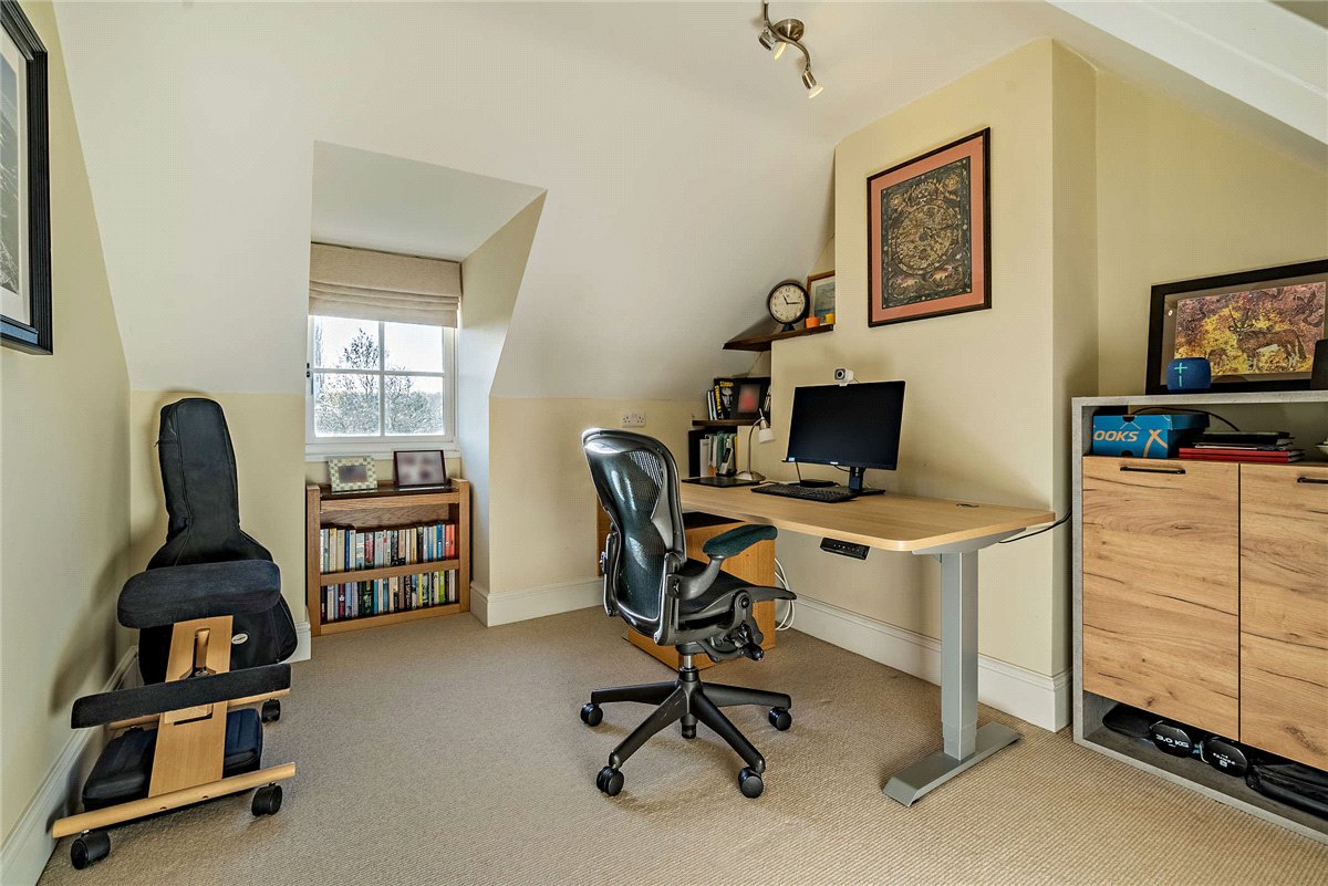 6 bedroom House, Cat Street, East Hendred, OX12 - Available, Image 1